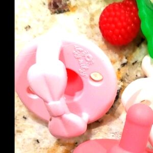 4 Pacifier pink and Mauve Itsy Pacifier Set + 1 Teether